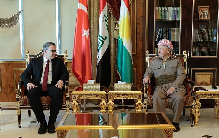 الرئيس بارزاني يستقبل السفير التركي في العراق