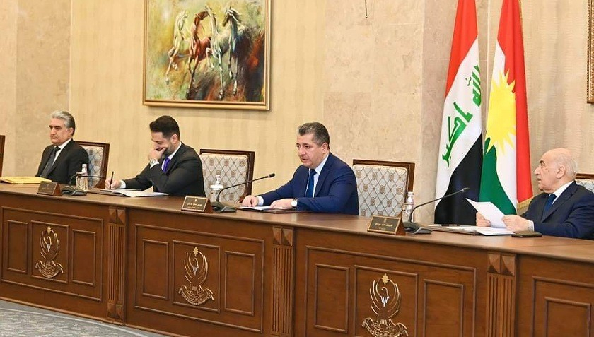 مسرور بارزاني يترأس اجتماعاً لمجلس الوزراء لبحث الملفات العالقة مع بغداد والإيرادات الداخلية
