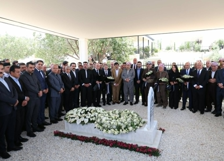 مەكتەبی سیاسیی پارتی دیموكراتی كوردستان ساڵیادی كۆچی دوایی كەریم شنگالی بەرز ڕادەگرێت