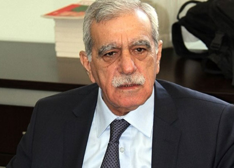 Ahmet Turk li ser pêvajoyê axivî: Baweriya gel zêde nemaye