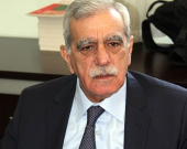 Ahmet Turk li ser pêvajoyê axivî: Baweriya gel zêde nemaye