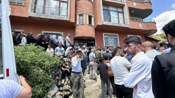 Li Şemzînanê çawîşekî pispor malbata xezûrê xwe qetil kir: 4 kes hatin kuştin, kesek jî birîndar e