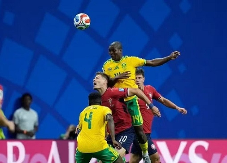 كأس العالم.. التعادل الإيجابي ينهي مباراة التشيك وجنوب افريقيا