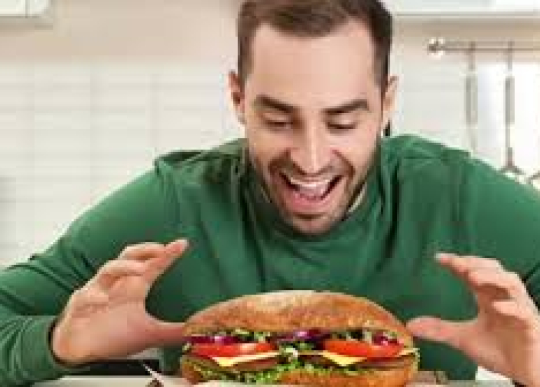 لماذا لا نشعر بالشبع أحياناً رغم الأكل؟