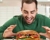 لماذا لا نشعر بالشبع أحياناً رغم الأكل؟
