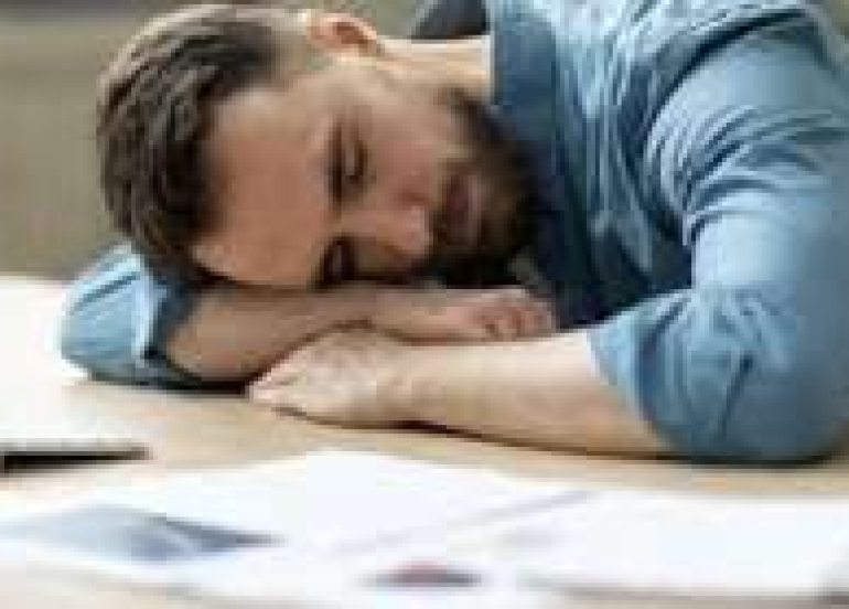 تشعر بالإرهاق باستمرار؟ نقص عنصرين غذائيين قد يكون السبب