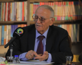 یۆنادم یووسف كەننا   سیاسەتمەدار و چاودێری سیاسی:     لێكدووركەوتنەوەی هێزەكان قەیران دەخوڵقێنێت، بەڵام تەبایی و یەكڕیزی بووژانەوە و ئایندە بۆ گەلەكەمان دەگێڕێتەوە