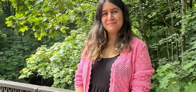 بەفرین ڕەشیدپوور:  پێویستە پەیوەندی گەرممان لەگەڵ منداڵەكانمان هەبێت، گوێ  لە قسە و دەردەدڵەكانیان بگرین بێ ئەوەی سەرزەنشتیان بكەین