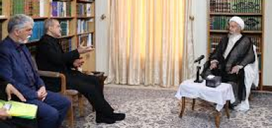 مراجع قم على خط معركة بزشكيان الداخلية
