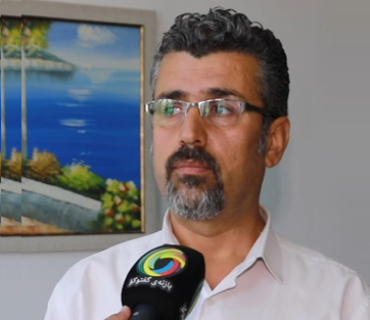 زانكۆ سەردار  مامۆستای زانكۆ لە سلێمانی:  پێویستە پارتی و یەكێتی نەرمی بنوێنن و كار بۆ دروستكردنەوەی متمانە بكەن كە بنەمای چارەسەركردنی قەیرانەكانە