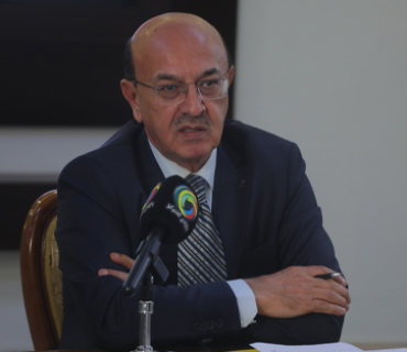 نەجات عومەر ئاغا  سەرۆكی پارتی پارێزگارانی كوردستان:     ئەگەر لایەنە سیاسیەكان پەلە لە كاراكردنەوەی پەرلەمانی كوردستان نەكەن، زەمینە بۆ ئەوە خۆش دەبێت كە بەغدا بیر لەوە بكاتەوە بە سیستمی پارێزگاكان مامەڵە لەگەڵ هەرێم بكات