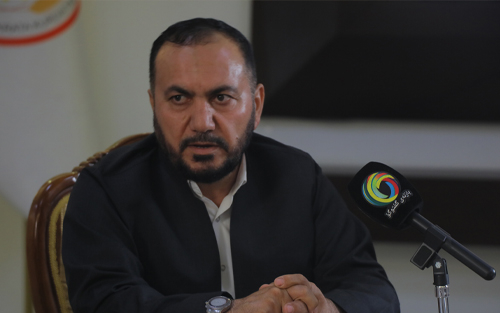 ئازاد عوسمان  كارگێڕی مەڵبەندی هەولێری كۆمەڵی دادگەریی كوردستان:     ناكرێت هێزی پێشمەرگە بە میلیشیا ناو ببرێت، یان چەك بكرێت و بخرێتە پاڵ سوپایەكەوە كە لە داهاتوودا ئەگەری هەیە دژی قەوارەی هەرێمەكەمان بەكار بهێنرێتەوە