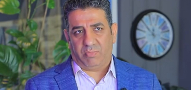 د.عەلی ئیبراهیم باخ     مامۆستای زانكۆ لە دهۆك :  دەستپێشخەرییەكەی سەرۆك بارزانی، سەرەتایەكی گرنگە بۆ ڕەواندنەوەی ئەو بەستەڵەكە سیاسییەی یەخەی هەرێمی كوردستانی گرتووە