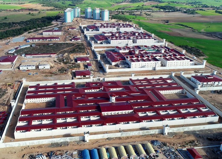 Li Tirkiye û Bakurê Kurdistanê hejmara girtiyan gihîşt 426 hezaran