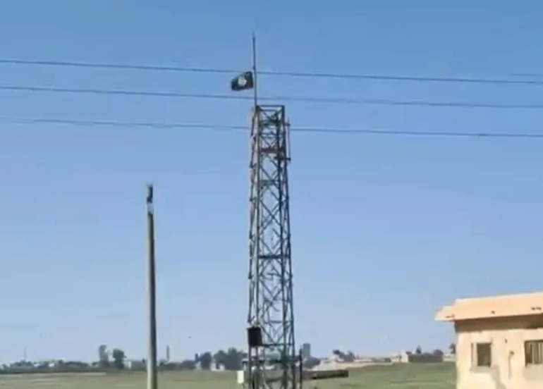 Li gundewarên Dêrazorê al û nivîsên DAIŞ‘ê