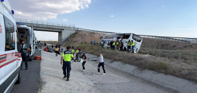 Otobusa Stenbol-Hewlêrê qulibî: 44 kes birîndar bûn