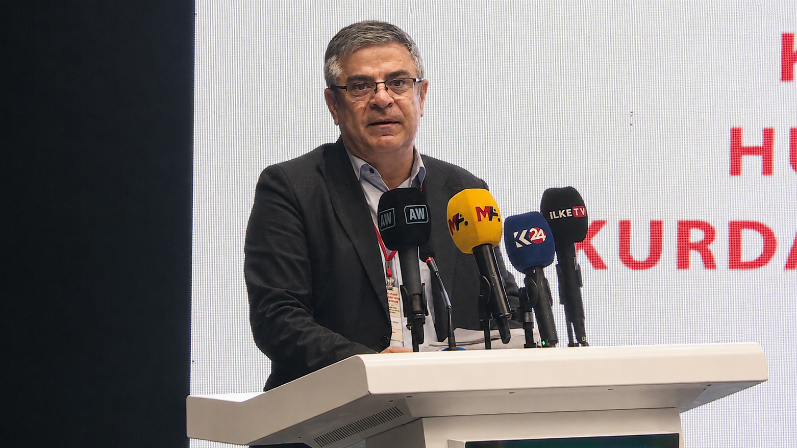 Konferansa Parêzerên Diyarbekirê: Aştî tenê bi naskirina mafên gel pêkan e