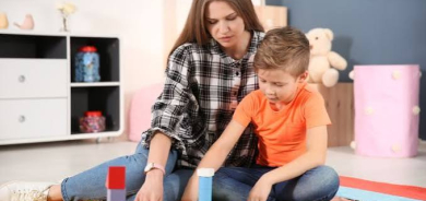 لماذا يصيب التوحد الأولاد أكثر من البنات؟