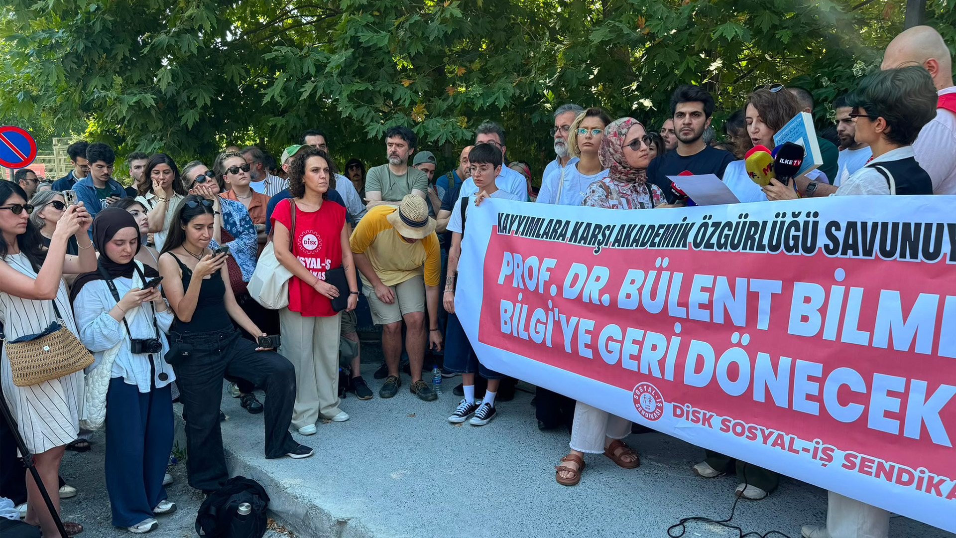 Li Stenbolê Profesorekî Kurd ji ber xebatên Kurdolojiyê ji kar hat avêtin