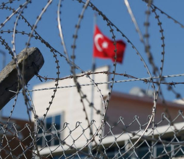 فەرمانی دەستگیرکردن بۆ دەیان کەس لە تورکیە دەرچووە