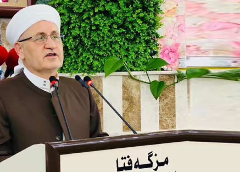 مەلا عەبدولخالق زێباری  بۆ گوڵان:  مێزەر و چەك لە پێناو حەقدا یەك دەگرنەوە، دینداریی ڕاستەقینە مرۆڤ دەكاتە خەباتگێڕێكی نیشتمانپەروەر