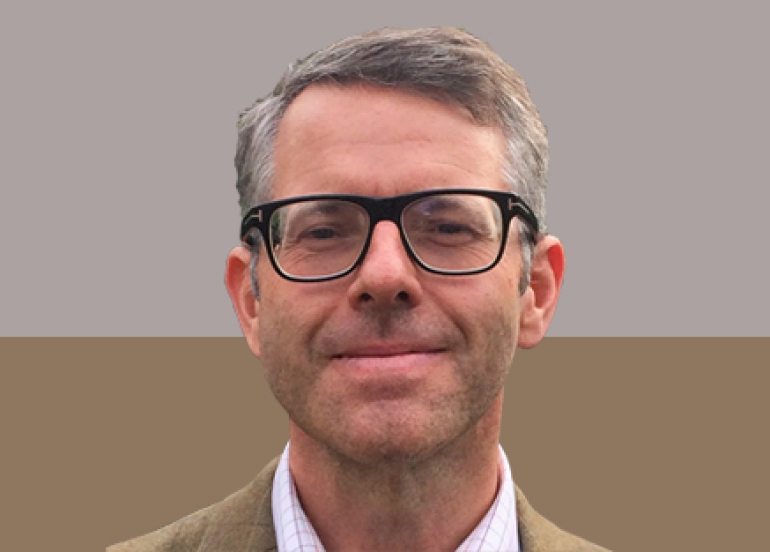 Klaus Dodds, profesorê jeopolîtîkê li Zanîngeha Londonê bo Gulan: Sîstema nû ya navneteweyî cîhaneke pir-sîstemî ya rikeber, bi hev re girêdayî û paralel dihewîne