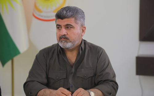 د.جەلال ئەحمەد ئەندامی بازنەی گفتوگۆ:     ناسیۆنالیزم وەك ئایدیۆلۆژیا بنچینەیە و ژێرخانی هەموو ئایدیۆلۆژیایەكیش وەك پڕۆژە، لە بنچینەدا ناسیۆنالیزمە