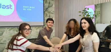 Ciwanên Kurd ên li Azerbeycanê ji bo ziman û çandê dest dan hev