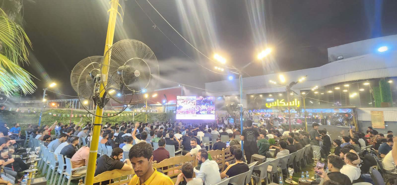 كافتریای ڕاسكاس گەورترین شاشەی دانابوو