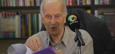 شەوكەوت مەلا سمایل  سیاسەتمەدار و پێشمەرگەی دێرین:     كاتێك نەتەوە خاوەنی دەوڵەتی سەربەخۆ نەبێت، زمان وەك هێما دەبێتە نیشتمان