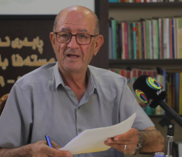 مەحموود ئەبو سابر  سیاسەتمەداری ڕۆژئاوای كوردستان:     ناسیۆنالیزم بەرەو سەرلەنوێ داڕشتنەوە هەنگاو دەنێت و ناسیۆنالیزمی هاوچەرخ دژی جیهانگیری نییە، بەڵكو هاوشانی ئەو بەرەو پێشەوە دەچێت