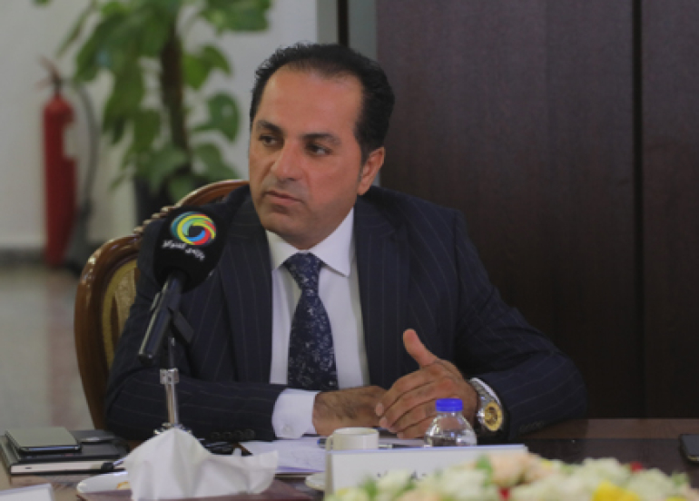 نەژاد محەمەد  چالاكی سیاسی و نوێنەری بەرەی گەل:     ناسیۆنالیزم سیستمێكی ئاڵۆزی فیكری و  ئایدیۆلۆژییە كە كۆمەڵگە لە چوارچێوەی دەوڵەت و نەتەوەدا ڕێك دەخاتەوە