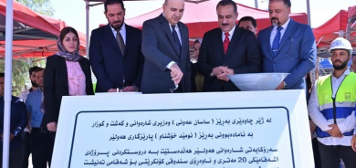 وضع الحجر الأساس لمشروع طريق رئيسي وشبكة صرف صحي خرسانية في أربيل