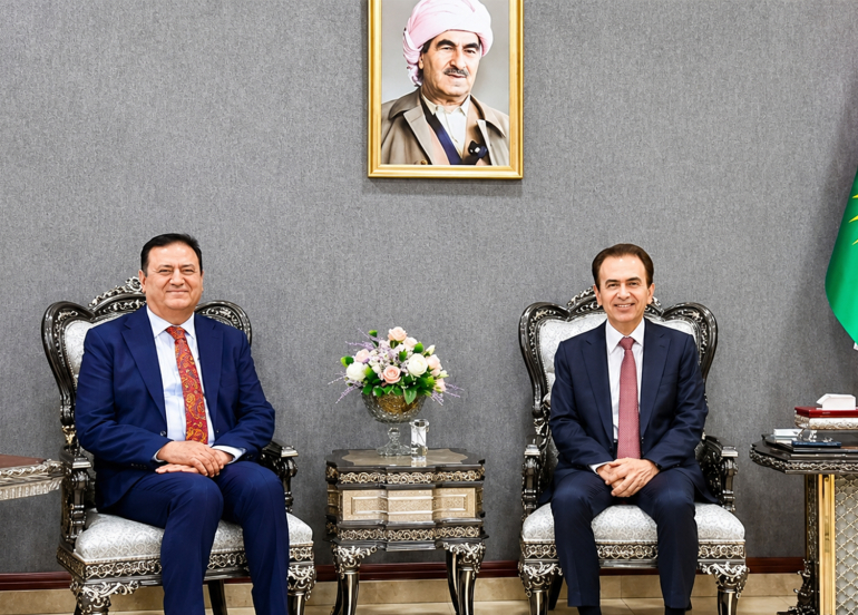 تأكيداً على وحدة الصف.. الديمقراطي والاتحاد الوطني الكردستاني يبحثان في أربيل سبل كسر الجمود السياسي