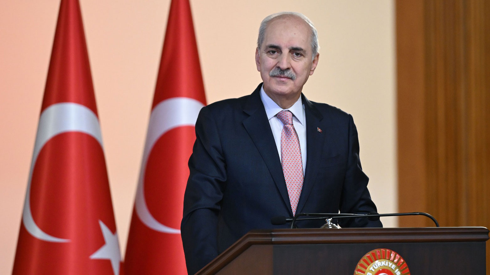 Kurtulmûş: Vê hefteyê projeqanûna pêvajoya aştiyê tê pejirandin
