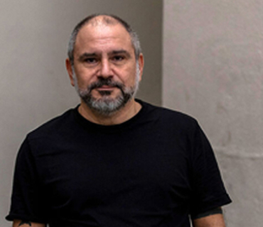 Umut Özkırımlı, lêkolînerê payebilind ê Enstîtuya Barcelona ya Lêkolînên Navdewletî ji bo Gulan: Nasyonalîzm ji îdeolojiyeke siyasî zêdetir e û şêwazekî nêrîna li cîhanê û dîtina dinyayê ye