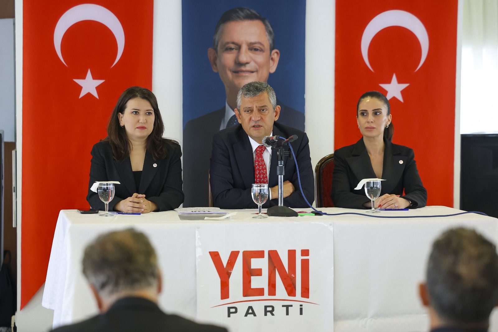 Ozgur Ozel: Zêdetirî 200 şaredarî tevlî ‘Yeni Parti’ dibin