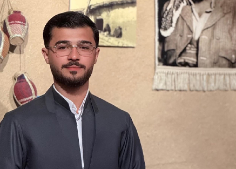 ( ئاوێنەیەکی شێواو ) کاتێک میدیا و سۆشیال میدیا دەبنە هۆکاری بێهیوایی گەنجان.