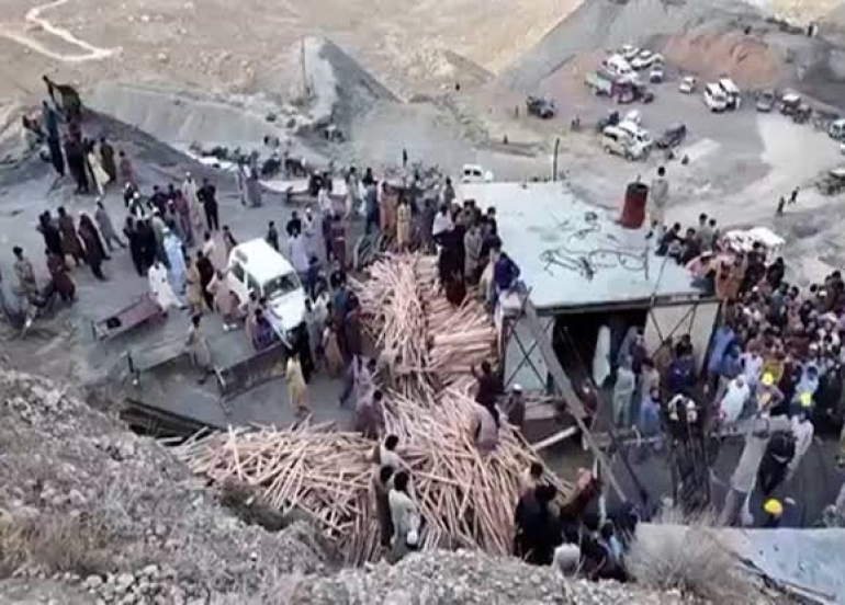 تەقینەوەی کوشندە لە کانێکی خەڵوز لە بەلوچستانی پاکستان
