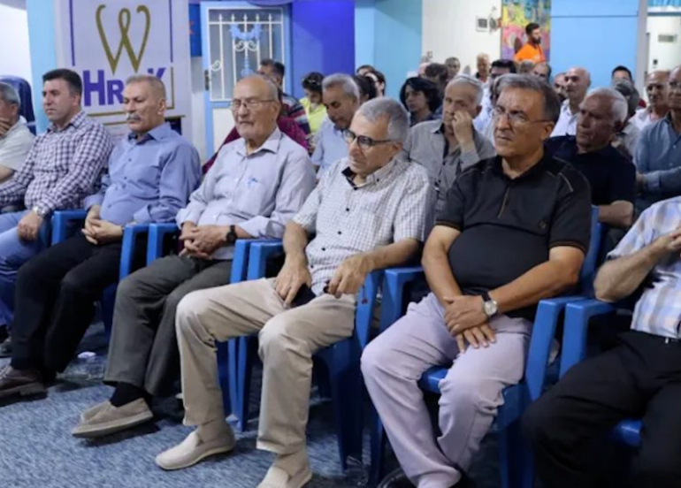 Li Qamişloyê şevbuhêrkek hat lidarxistin
