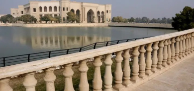Iraq Weighs Sale of Saddam-Era Palaces and State Assets to Ease Financial Crisis