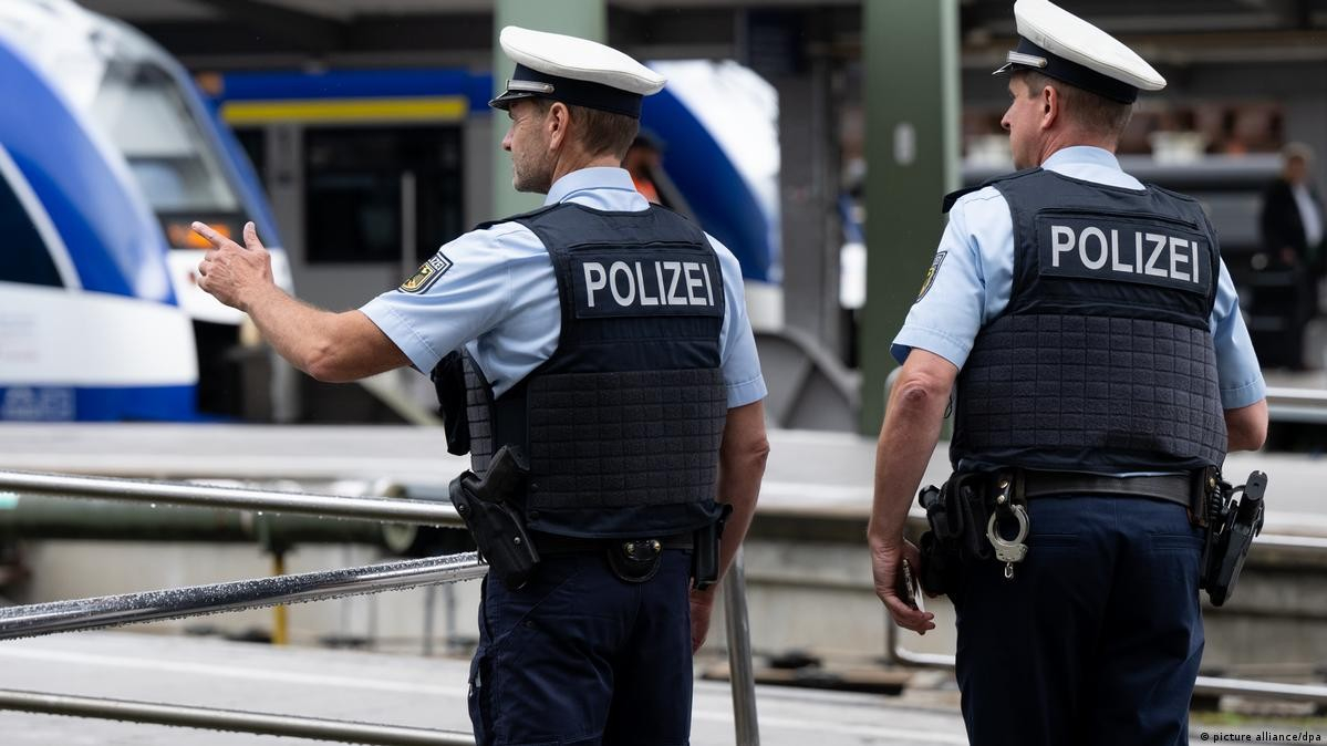 Two Kurdish Men Found Dead at Refugee Center in Germany; Syrian Resident Arrested