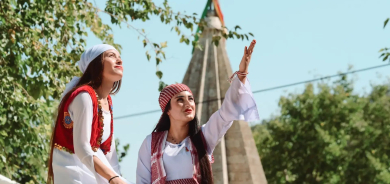 Kurd, Êzidî yan her du jî? Çima nîqaş ne tenê li ser peyvan e?