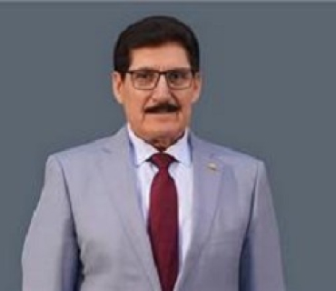 الحُكْم لغةٌ، تأسيس الإنفلات و ممارسته، عقائد مختلفة و تقيّد متباين الوجود و التنفيذ