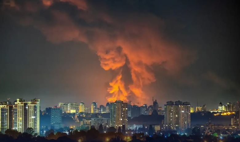 Zelenskyy Visits Serbia as Russian Strikes Kill at Least Four in Kyiv Region