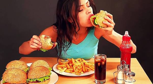 نظام تناول كميات كبيرة من الطعام... كيف يساعد على فقدان الوزن؟