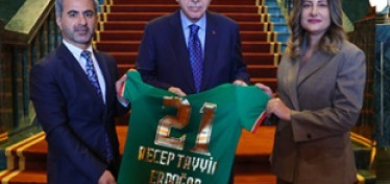 Heyeta Amedsporê çû serdana Erdogan