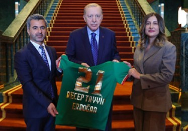 Heyeta Amedsporê çû serdana Erdogan