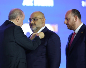 3 parlamenter û 7 şaredar tevlî AK Partiyê bûn