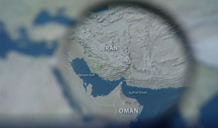 Trump Says US Could Claim Strait of Hormuz After Defeating Iran